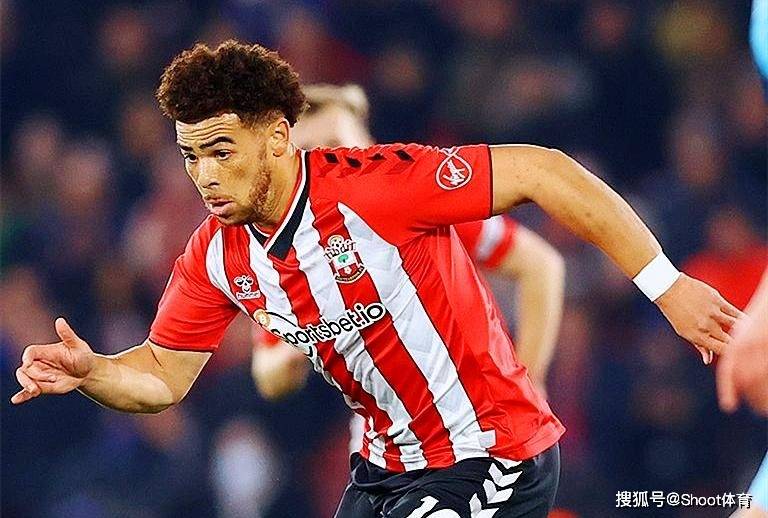 沃特福德向纽卡斯尔发起冲击,三分在望的简单介绍 沃特福德向纽卡斯尔发起冲击,三分在望的简单介绍