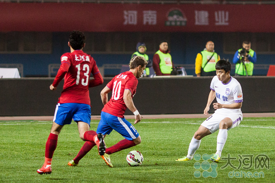 天津泰达客场逆转河南建业,赢得胜利的简单介绍 天津泰达客场逆转河南建业,赢得胜利的简单介绍