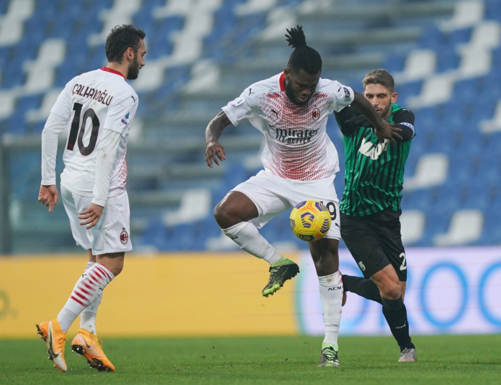 包含尤文图斯赢下榜首之战暂居积分榜榜首的词条 包含尤文图斯赢下榜首之战暂居积分榜榜首的词条