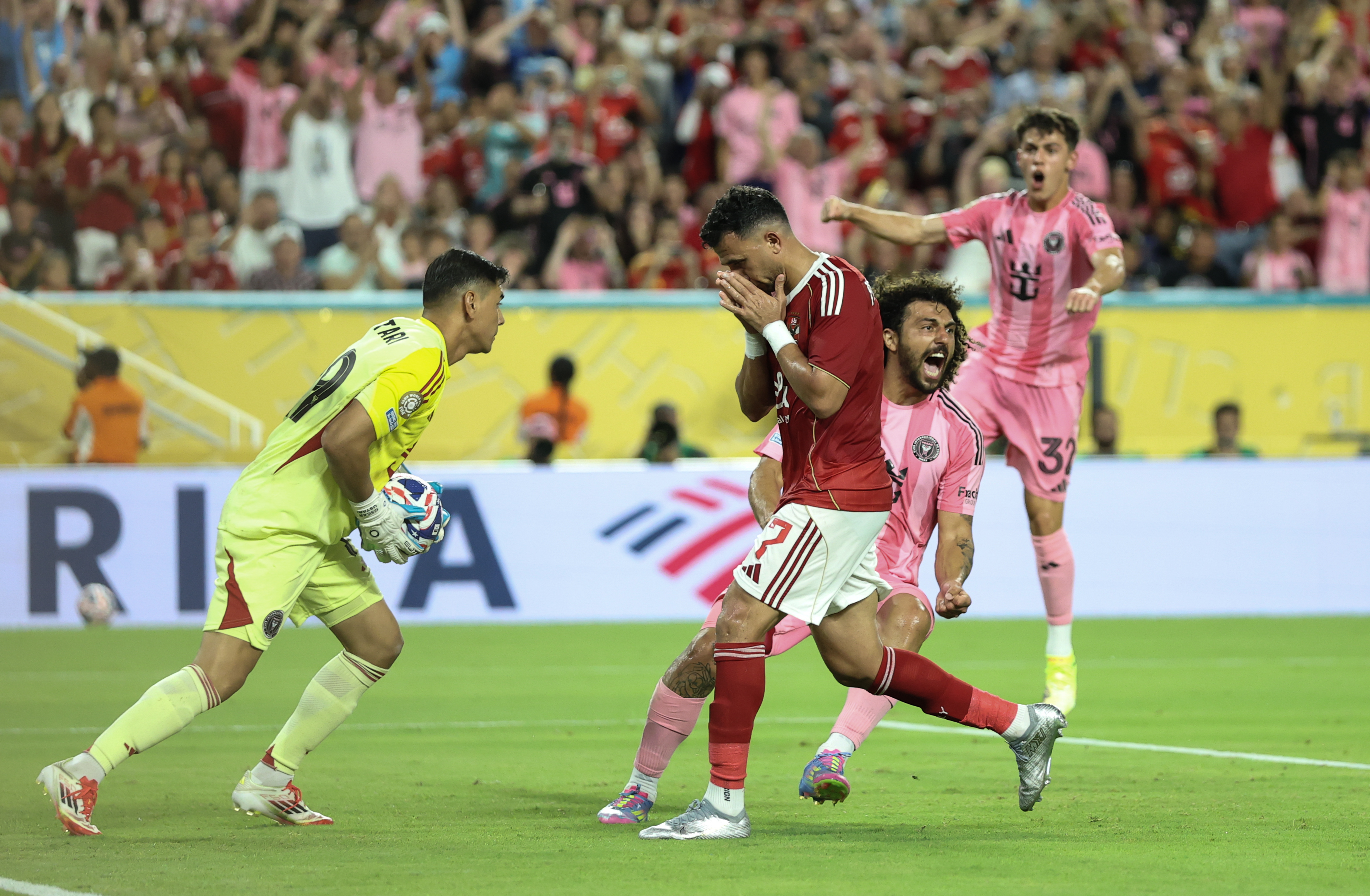 关于多国选手角逐激烈,世界级赛事紧张开战的信息 关于多国选手角逐激烈,世界级赛事紧张开战的信息