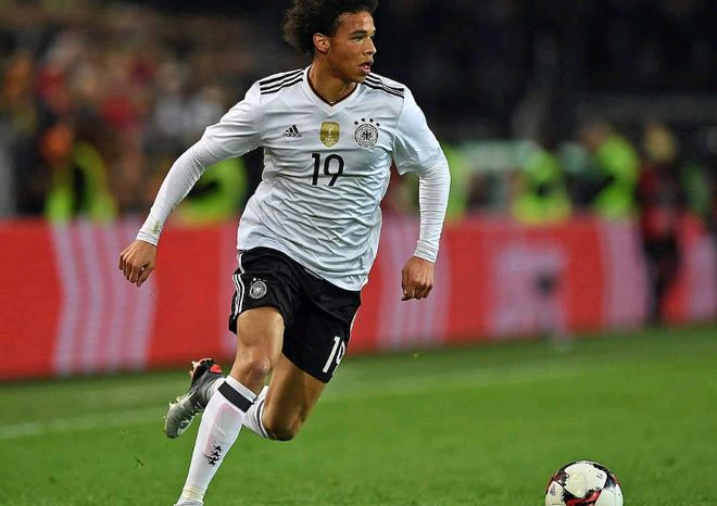 纳米比亚田径选手速度超群夺冠的简单介绍 纳米比亚田径选手速度超群夺冠的简单介绍