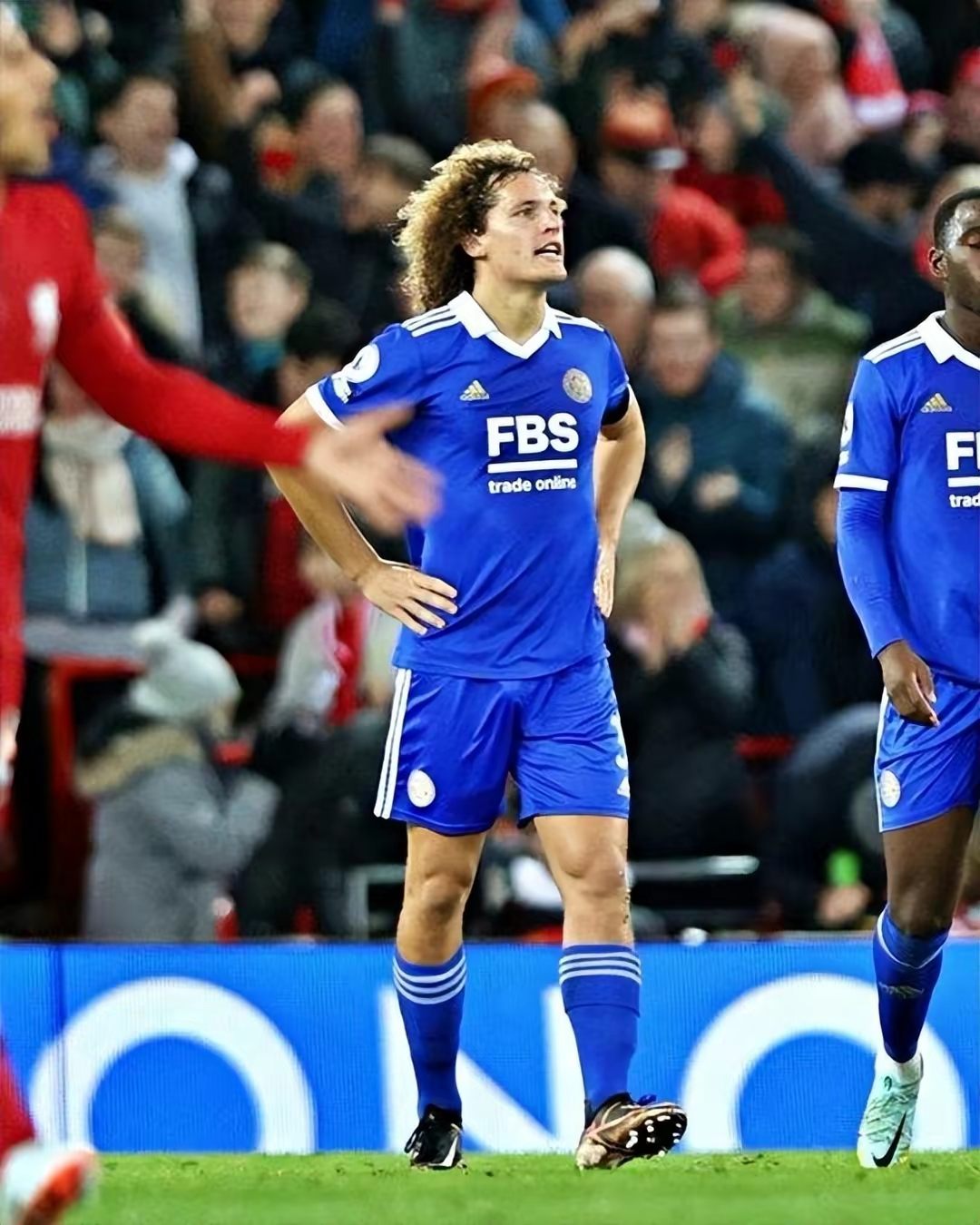 关于莱斯特城爆冷击败热刺，结束主场不败的信息